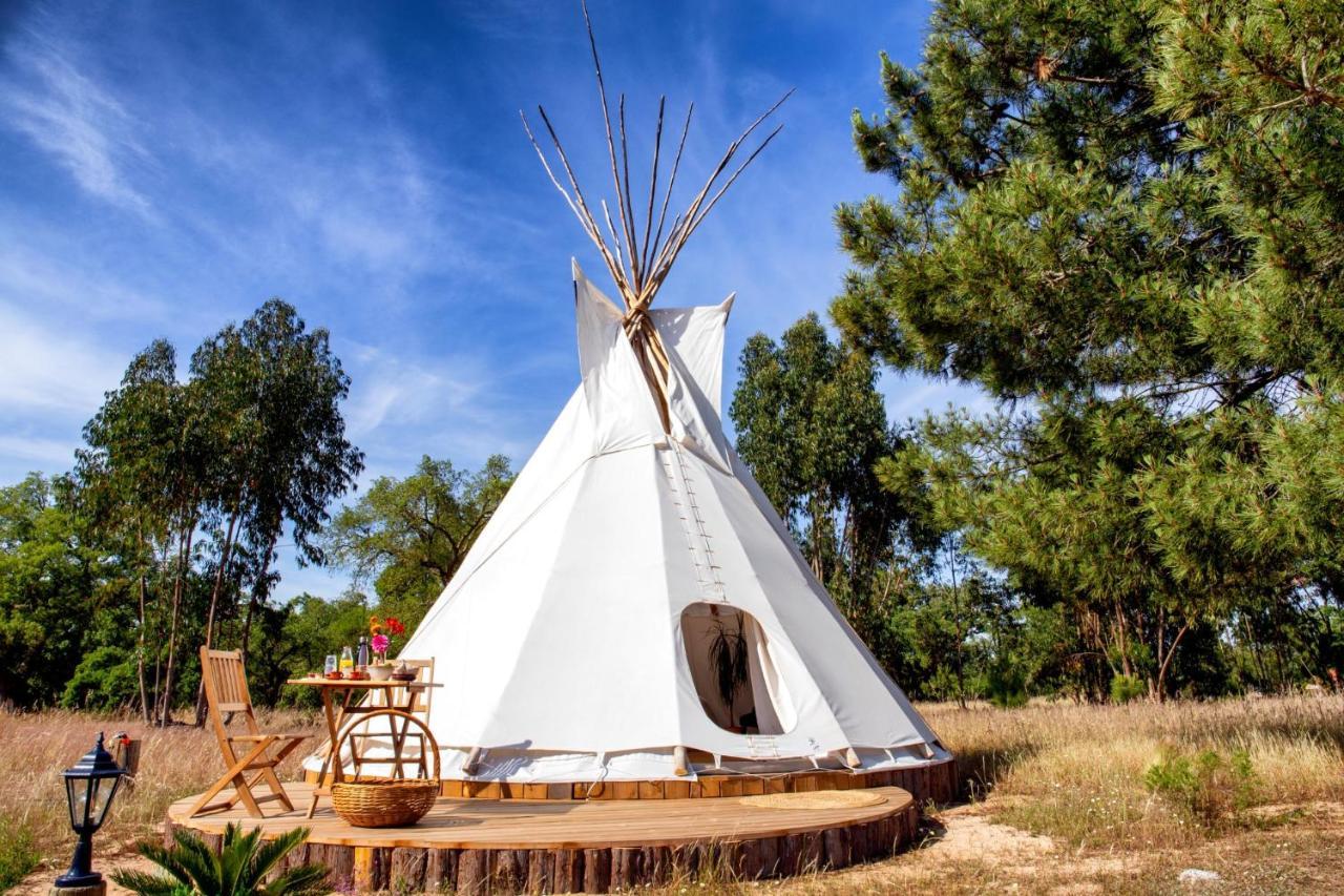 Hotel Goodmuda Tipi'S Grândola Zewnętrze zdjęcie