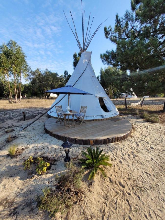 Hotel Goodmuda Tipi'S Grândola Zewnętrze zdjęcie